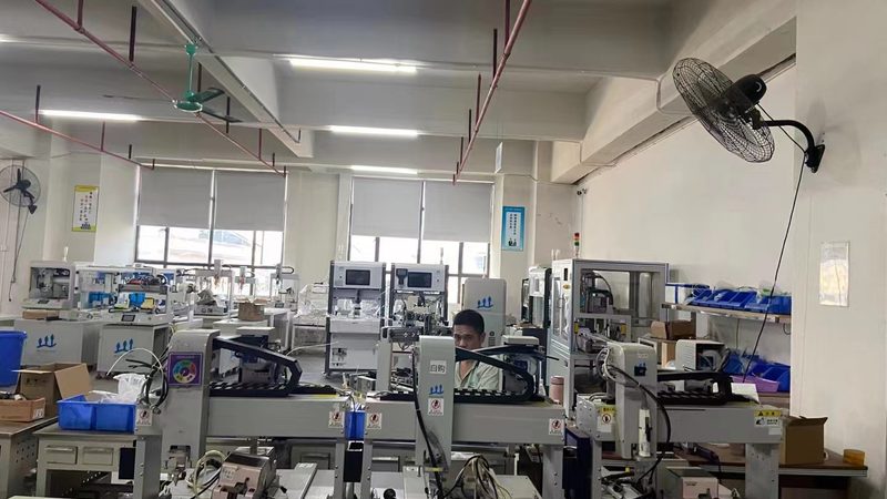 小标题：码垛机器人概述
